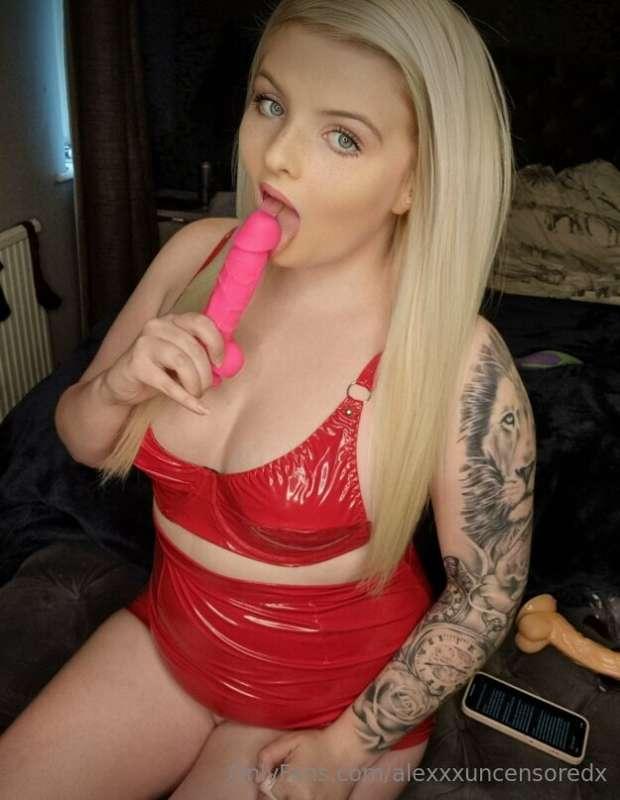 "Imagine my lips wrapped around you… what happens next? 😏