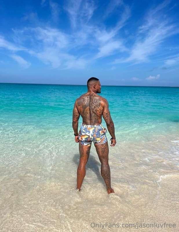 Thinking about who I’m going to fuck in the ocean👀  Picture ..