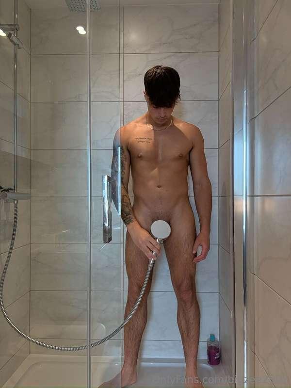 Wanna help me rinse off? 😈💦