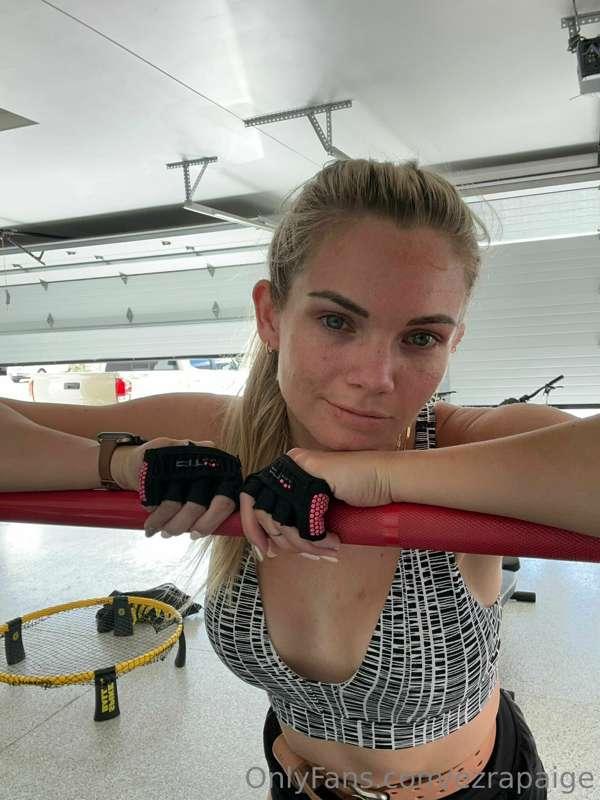 let me work that cock out 🤗
