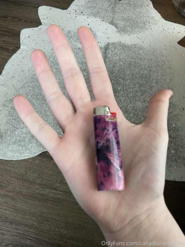 Big hand + feet vs bic
