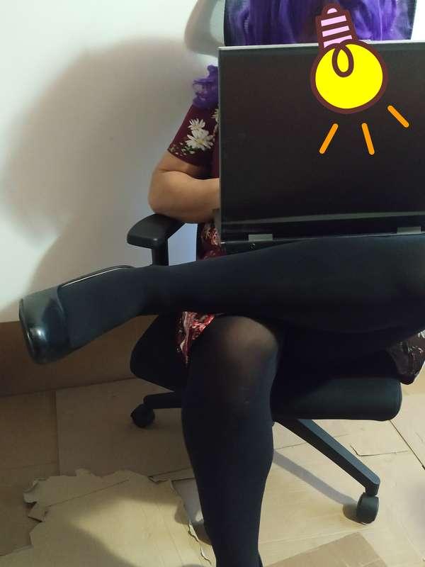 Waiting for the snake (again)  Early in the morning the puss..