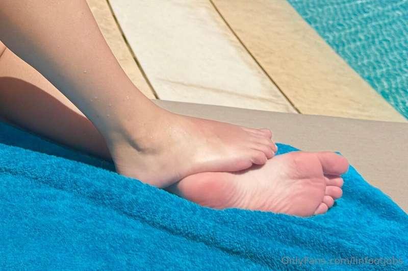 DM me for customs🦶🏼I can make you almost everything you want..