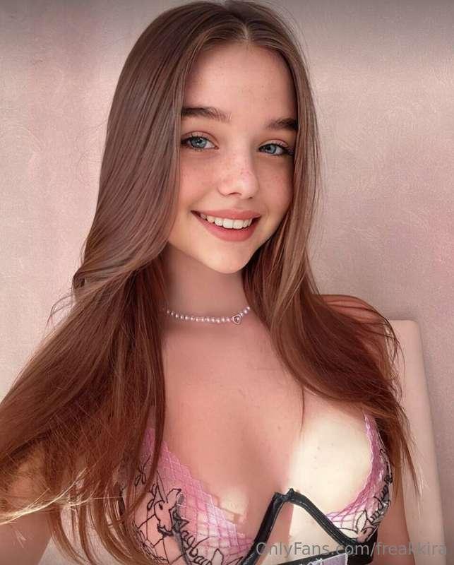 🎀***FREE*** subscription🎀She is waiting for you👉🔥@ho11y_girl..
