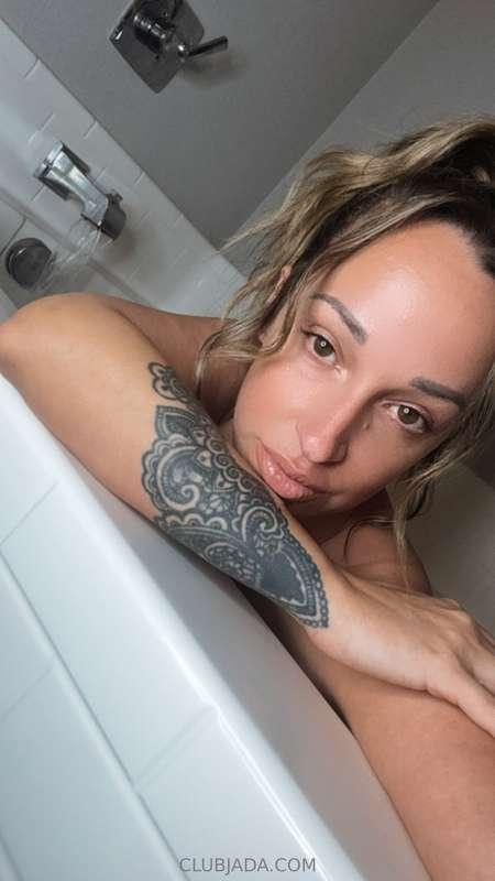 She’s fresh and so is this pussy. 