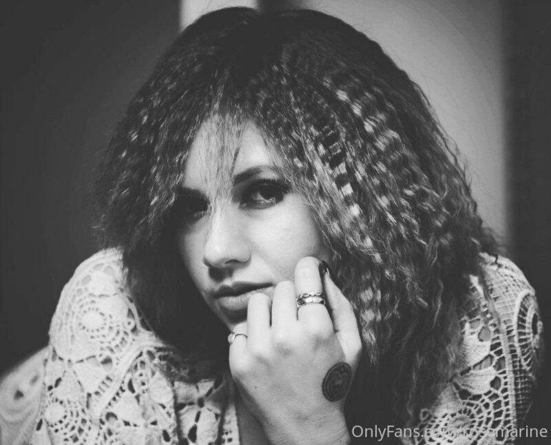 Moody black and white images always will have my heart ❤️ 

..