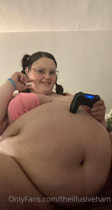Your fat gamer gf is feeling very hungry- just look at the s..