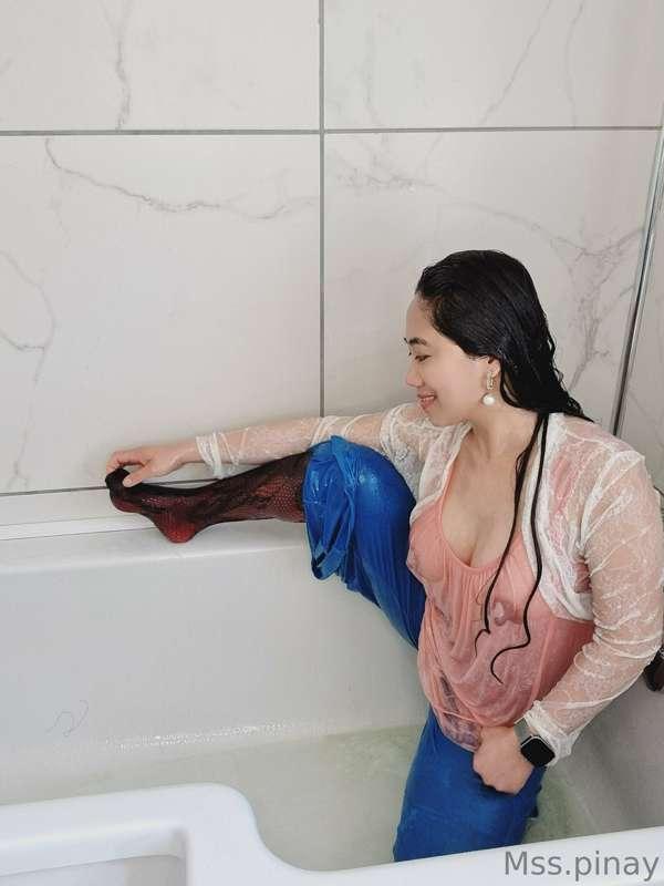 What an Oily Scene 😍