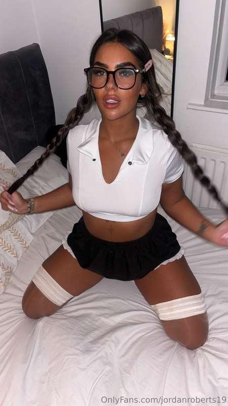 Do you ever wonder what happends when iv been a naughty girl..