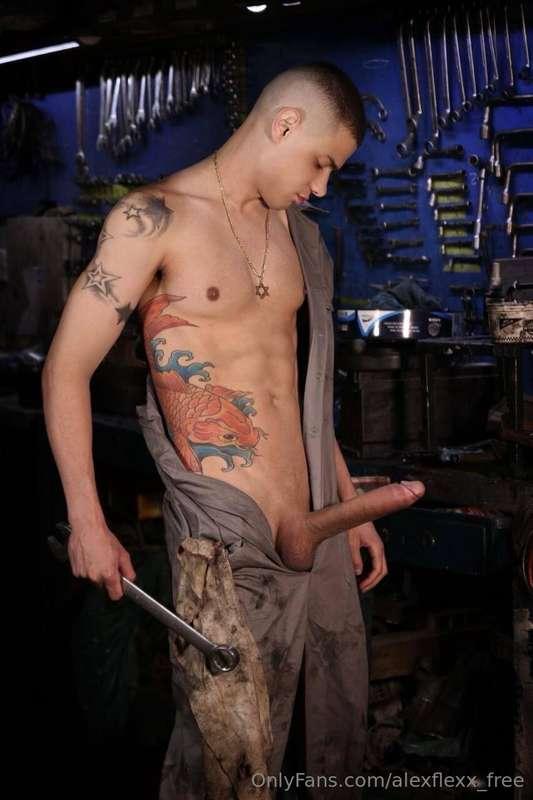 alexflexx_free image #1