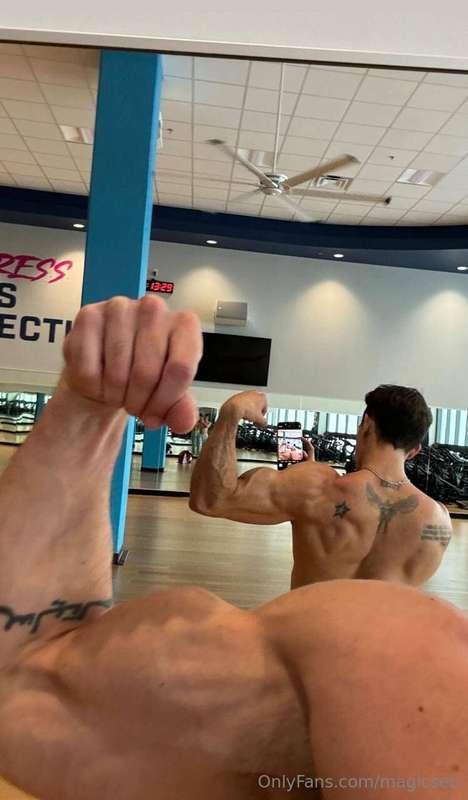 Gotta flex the gains 💪