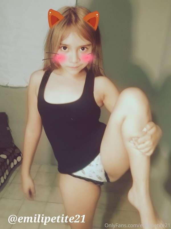 Hola queridos ya me quedé sin ropita que mostrarles y por ci..