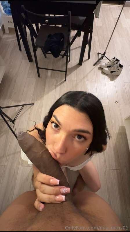 I love how big that dick looks on my face😝😝😝