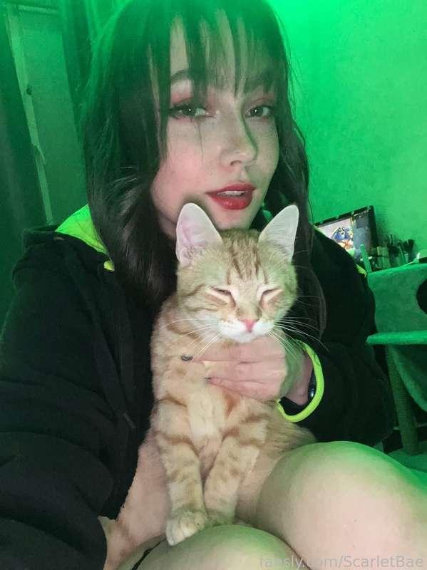 scarletbae image #0