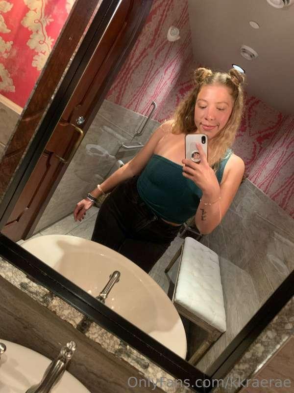 Public bathroom tits for Titty Tuesday🍒