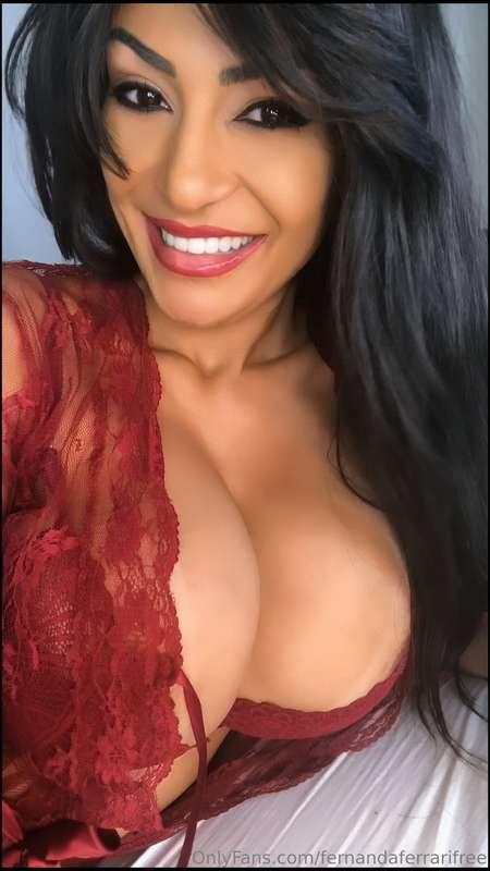 I send the iPhone Selfie video tomorrow at @fernandaferrario..