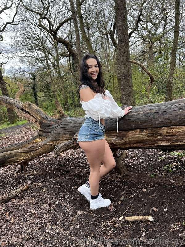 have u ever gotten naughty outdoors? 😍