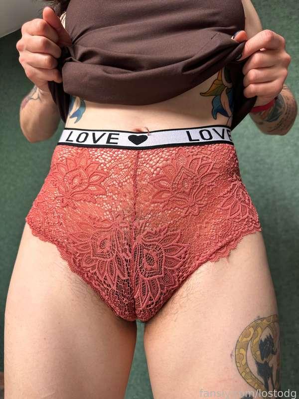 

#fyp #fatpussy #hairy #bigpussy #labia #pussylips #bush #hugepussy #biglips #bigpussylips #hairypussy #meatypussy 