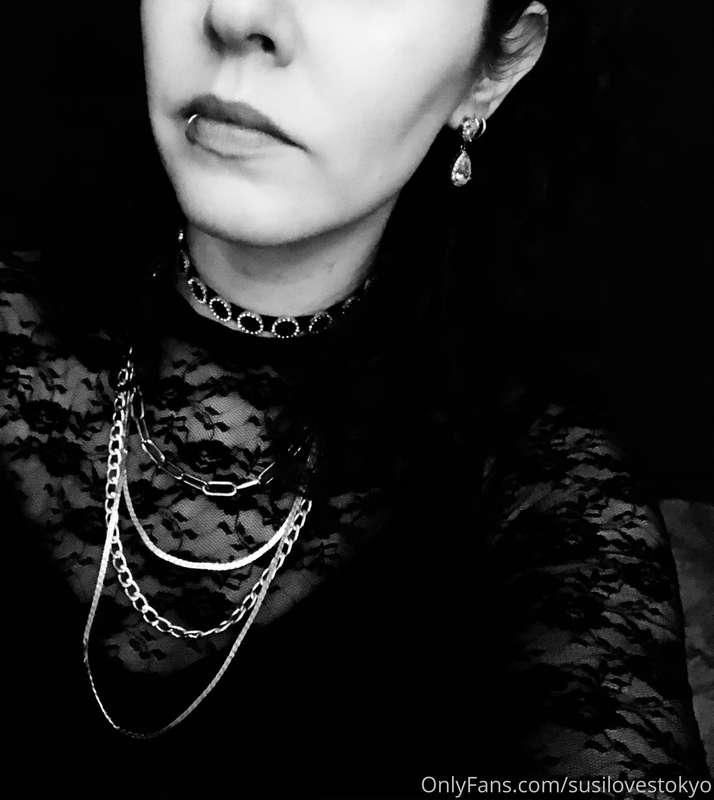 Hi there 🥀
I‘m new here and happy to share my inner and oute..
