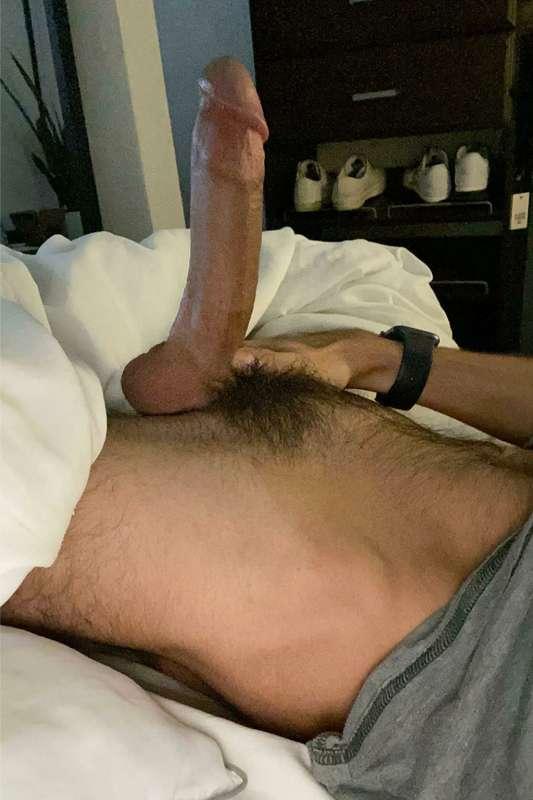 Guys join my VIP page going to do a ‘’LIVE show there today’..