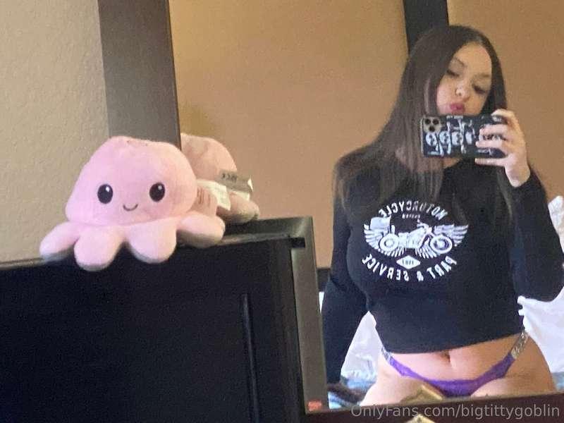 bigtittygoblin image #0