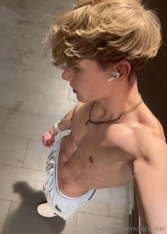 If I look this good without trying… imagine when I do🔥