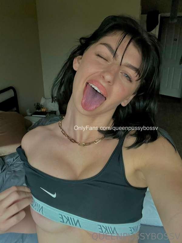 queenpussybossv image #0
