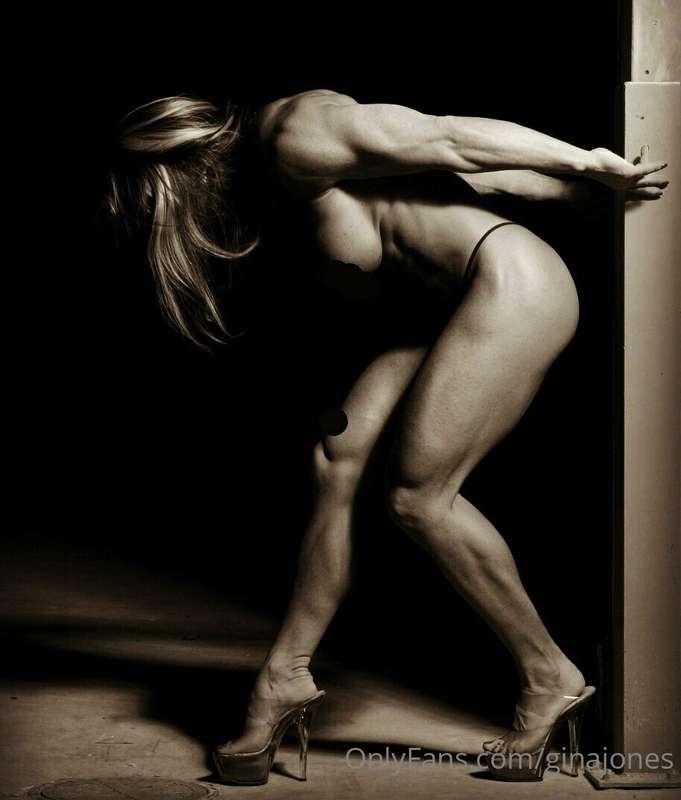 ginajones image #1