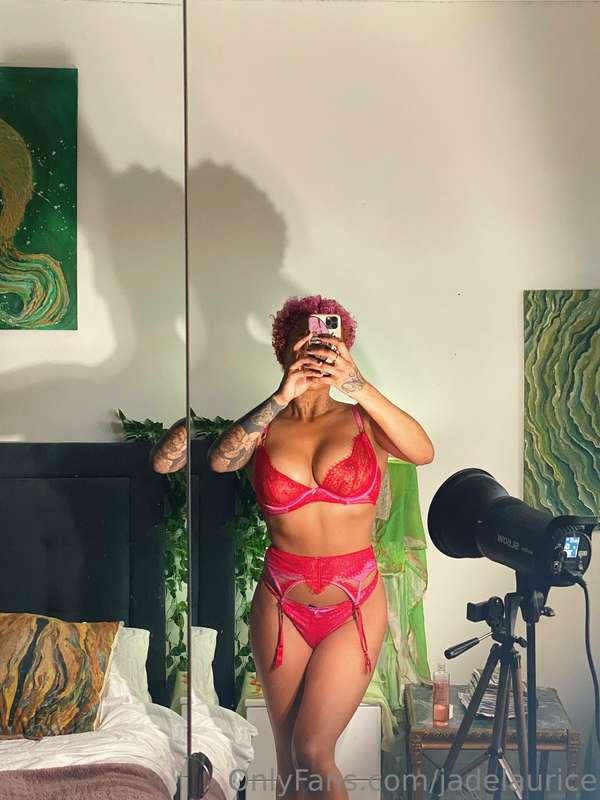 Lights camera action in my bedroom 💥