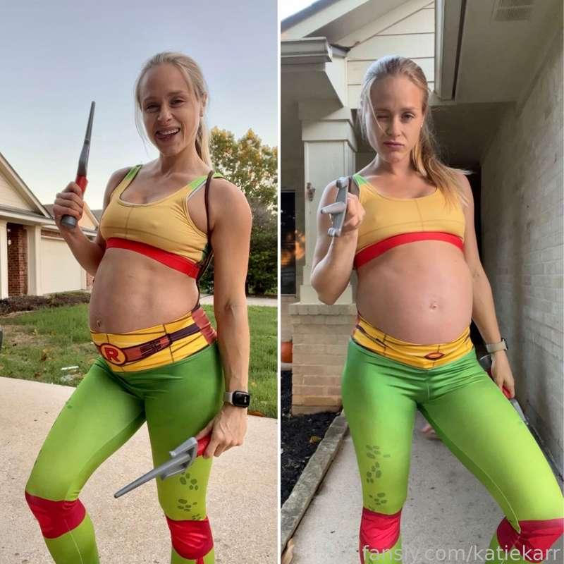 Yeah, I did dress up for Halloween. 🎃 
Not sure you guys would be into it though 😂 🐢 ✌️ 

#milf #mommy #halloween #pregnanthalloweencostume #pregnant 