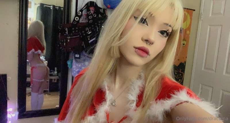merry christmas everyone! i hope you guys all enjoy ur day a..