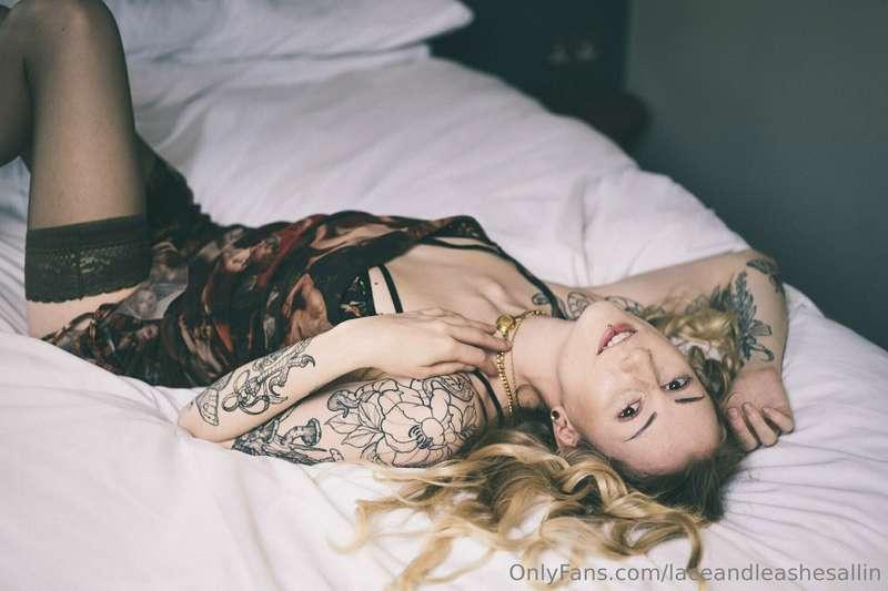 laceandleashesallin image #10