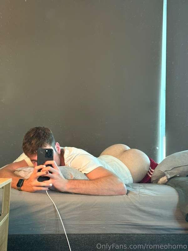 Anyone gonna come over and pound the fuck out of me?