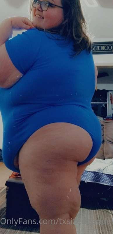 This blue bodysuit always has me feeling myself 🍑🥵