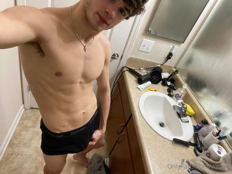Hi