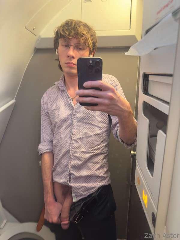 Get me hard on the plane? ✈️ 