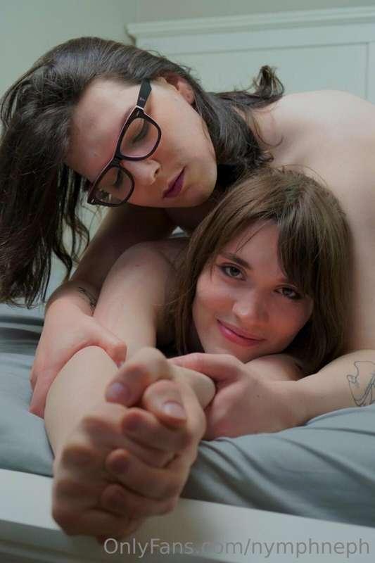 @r2eve2 is such a good girl when my hand hits her ass. She's..