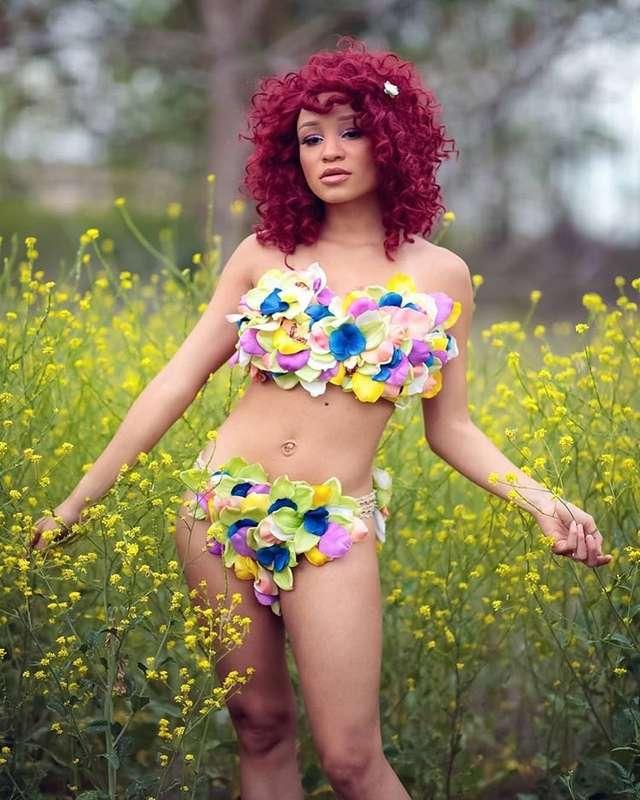 If you think @maidenhellxo looks pretty in petals, wait unti..