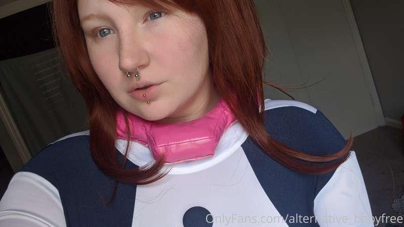 Ochico uraraka cosplay 🖤
