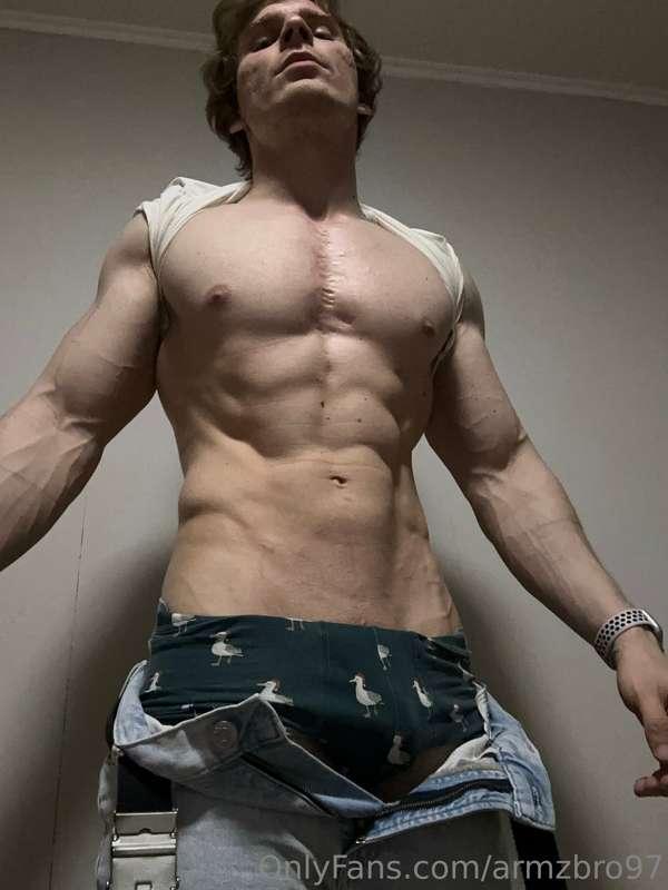 armzbro97 image #3