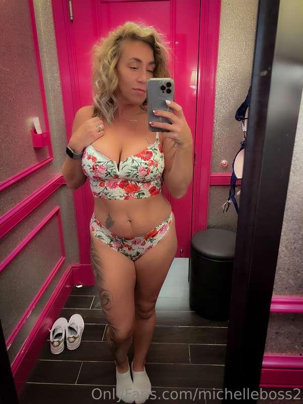 Who wants to spoil me ??