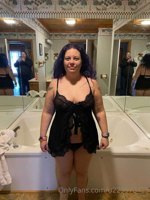 Trying on my new lingerie. Whatcha think?