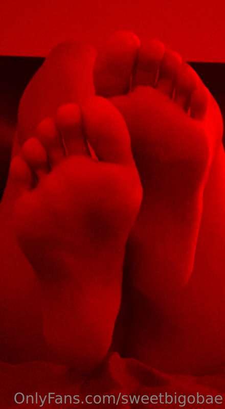 If you can’t tell, red is a color that does it for me ❤️‍🔥😉