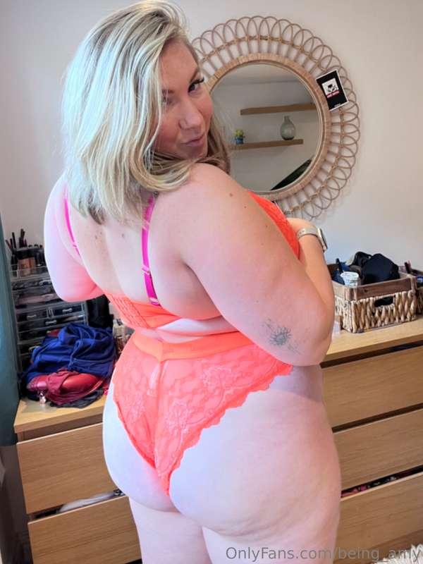 I forgot you never saw this set… and I just want her to have..