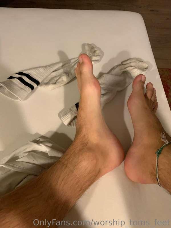 They’re smelly today….. look at that sock mark, been walking..