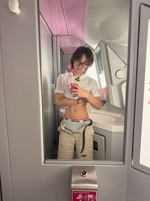 🤭 I was horny in the 🚅