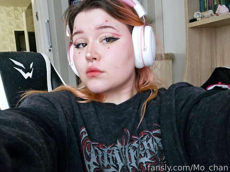 ❤️ My dear lovers, I'll be online all week, early morning or late at night. I hope we can have some fun and chat properly even like this❤️
❤️ I'm doing the checkups right now and I'm doing well, so the surgery will go as well as possible❤️
❤️Very grateful for everyone's support, thank you so much and love you ❤️ 