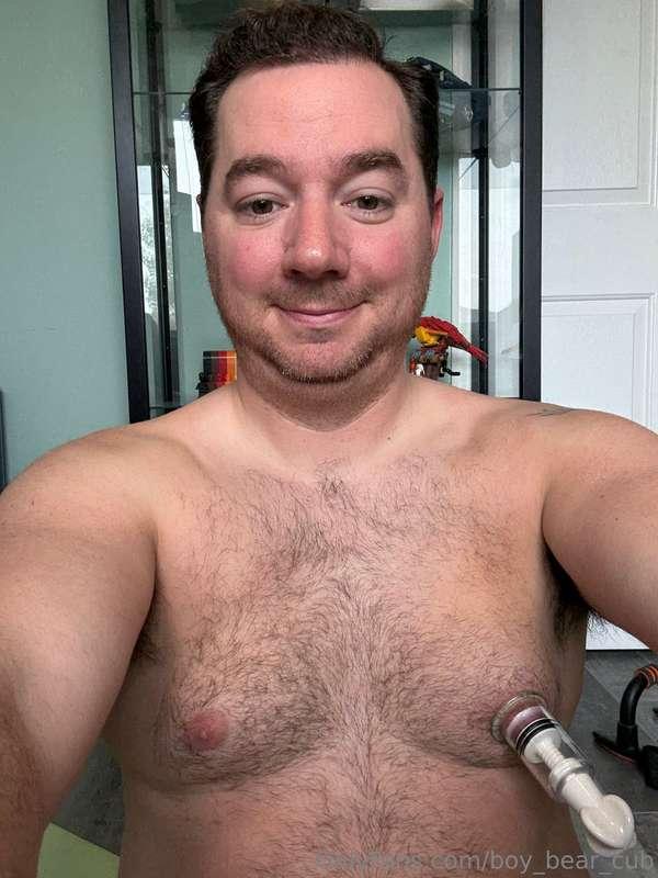 I did some nipple pumping today. And used my dildo on my mou..