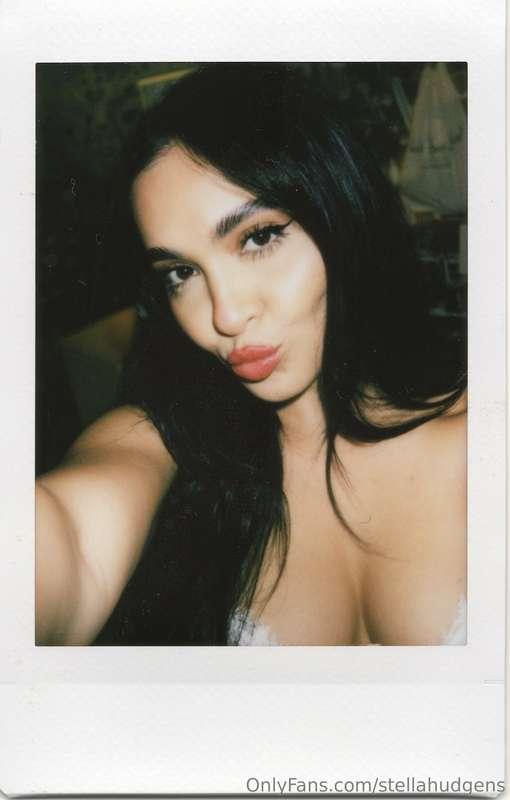 who wants to kissssss