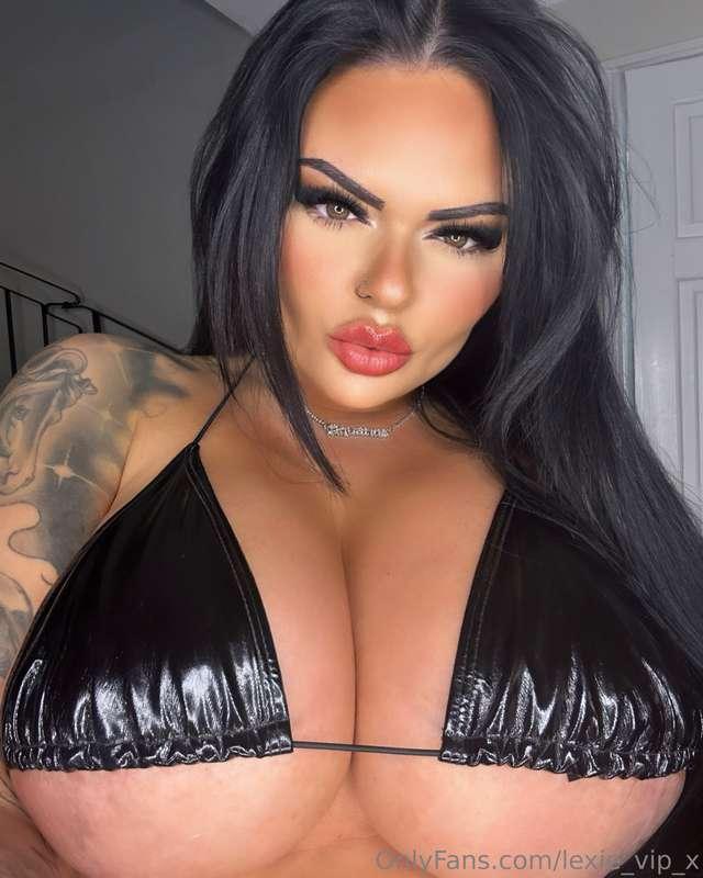 🖤QUEEN🖤